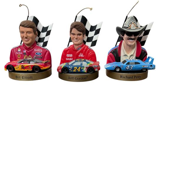 Lot of NASCAR Ornaments, Car and Trading Cards - Picture 7 of 10